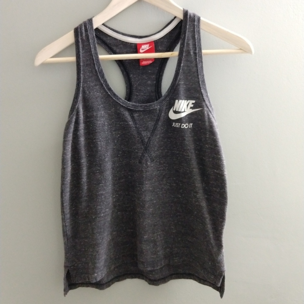 Nike tank